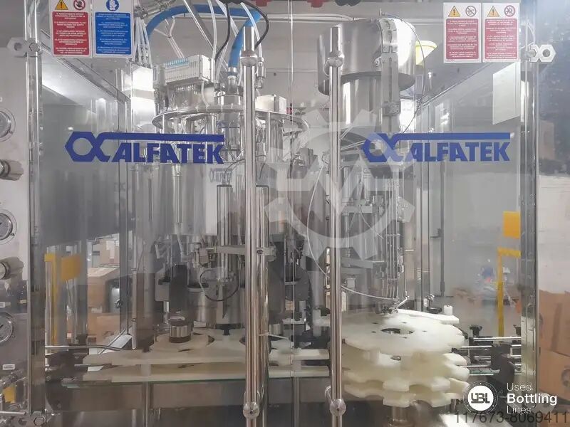 3, 000bph Alcohol Drinks Filling Bottling Machine - China Alcohol