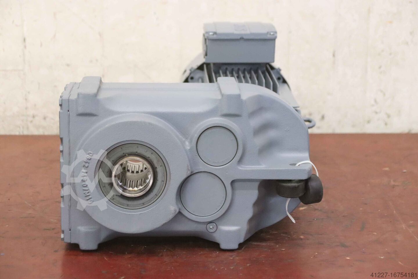 ▷used Gear motor 0.37 kW 58 rpm SEW-Eurodrive FV67/G