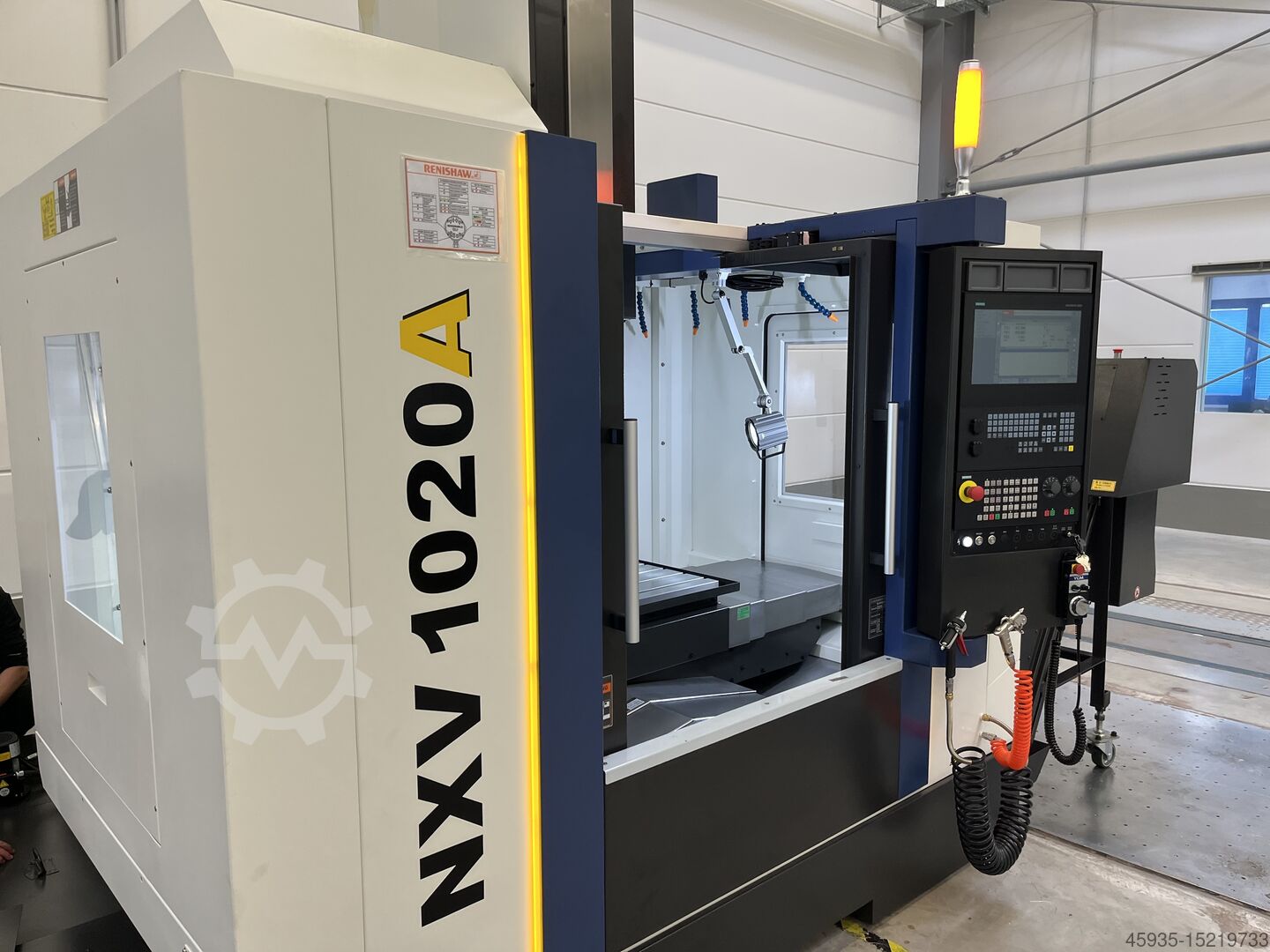 new 3-axis machining center -demonstration machine- YCM NXV1020A for sale