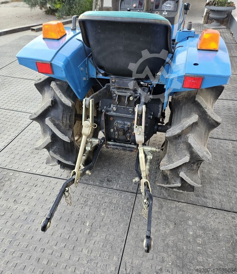 ▷used Horticultural tractor KUMIAI MT1606D 16LE 4x4 3cylinder for