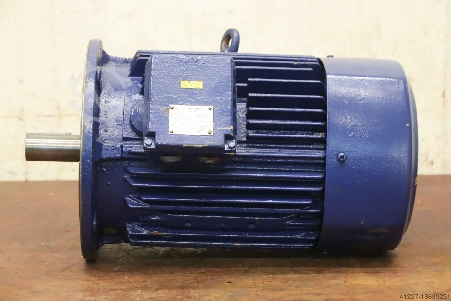 メル25773ページ ▷ MEZ AP132M-4 gebruikt te koop