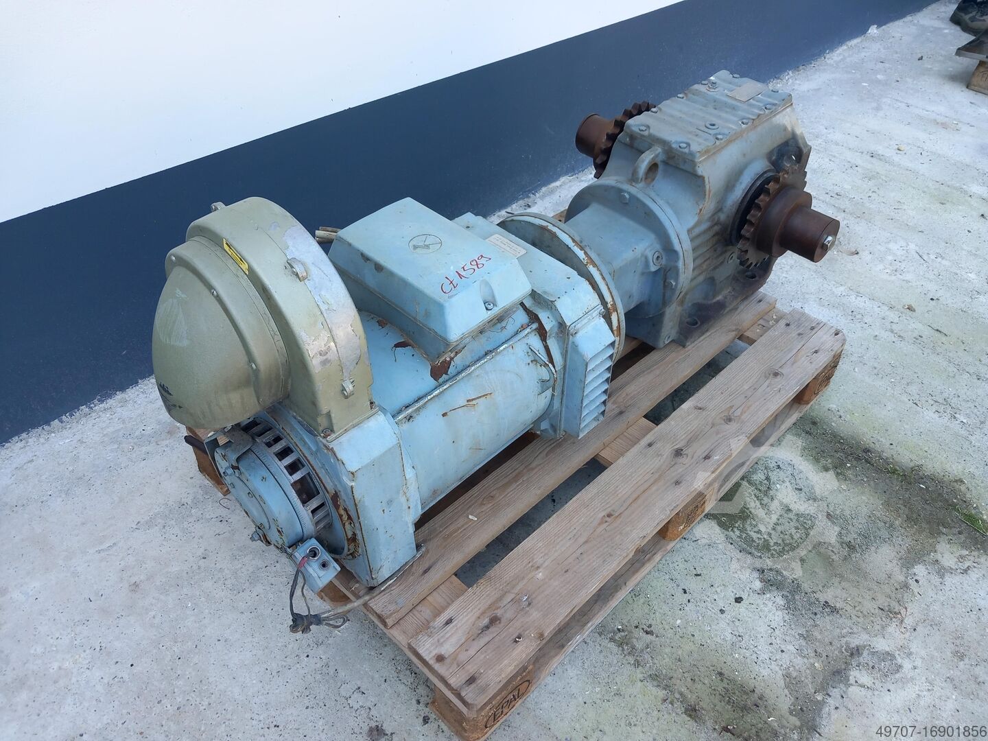 ▷used Geared electric motor, 8.5/1.4kW ZIEHL-ABEGG Rfzu180.31-2