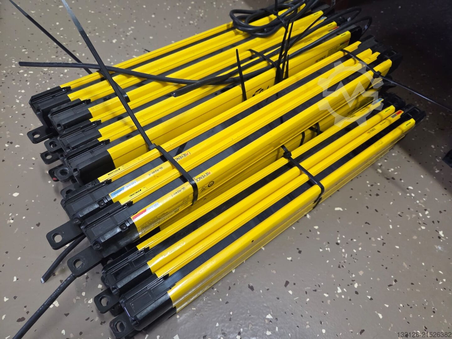 used Safety light curtain Keyence GL-R24H for sale
