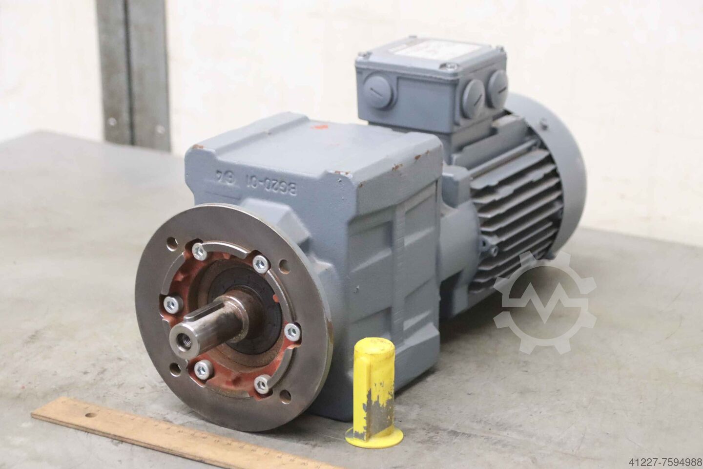 used Gear motor 0.37 kW 34 rpm BAUER BG20-37/DV08MA4-TOF/MG for sale