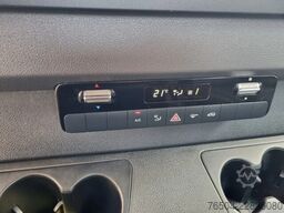 Mercedes-Benz Sprinter 319 CDI Chassis cabine DC 6 Zits Euro 6E