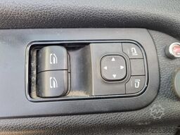 Mercedes-Benz Sprinter 319 CDI Chassis cabine DC 6 Zits Euro 6E