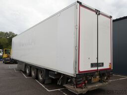 LAMBERET 3 AXLE FRIGO TRAILER WITH CARRIER VECTOR 1950mt