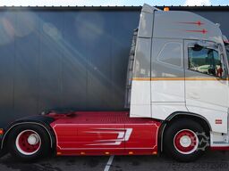 Volvo FH500 ADR GLOBETROTTER SHOWTRUCK
