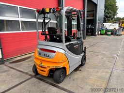 Still RX 20-20 2000kg TIPLO / Sideshift
