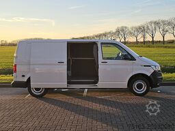 VOLKSWAGEN TRANSPORTER 2.0 TDI L2H1 Navi 4 Motion