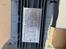 Motoreduktor SEW EURODRIVE RF77 DT80N4 BMG/HF/ES1S 0,75kW