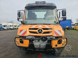 Unimog U423 Front Zapfwelle+Arbeitsplatte+ Winterdienst