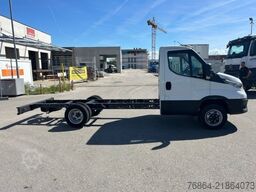 IVECO DAILY 40 - 180 FAHRGESTELL, E6 OHNE MOTOR/OHNE GETRIEBE