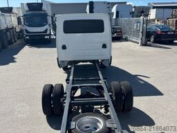 IVECO DAILY 40 - 180 FAHRGESTELL, E6 OHNE MOTOR/OHNE GETRIEBE