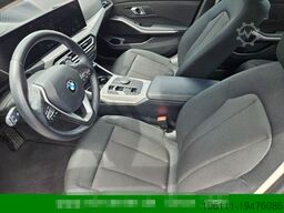 BMW 320 d xDrive Touring Navigation