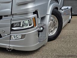 Scania S590 V8 4x2 / RETARDER / FULL AIR / 54DKM