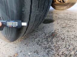 SCHMITZ CARGOBULL SKO24/L-13.4 FP 65-THERMO KING-Doppelstock-Lift