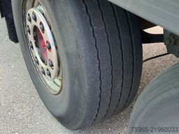 SCHMITZ CARGOBULL SCB*S3B SCHMITZ TKM COOLING LIFT AXLE TAIL LIFT