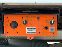 SCHMITZ CARGOBULL SCB*S3B SCHMITZ TKM COOLING LIFT AXLE TAIL LIFT