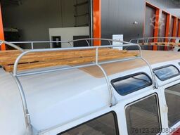 VOLKSWAGEN T 1 Samba mit Safarifenster