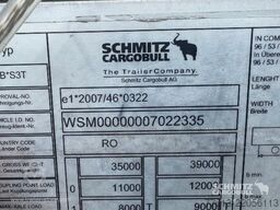 Schmitz Cargobull Curtainsider Mega