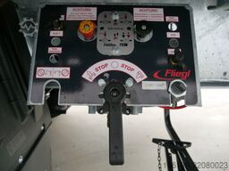 Fliegl SDS 390 Plateau mit Verriegelung+Rungen