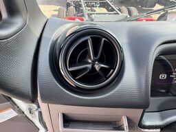 Fuso CANTER 6C18 4X4 Fahrgestell