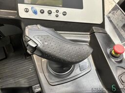 Still FM-X14