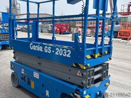 Genie GS 2032 8,10m Scherenarbeitsbühne *Akkus NEU*