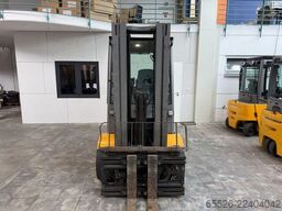 Jungheinrich EFG 535 / 5323 Std.