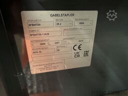 Toyota 8FBMT50 - TRIPLEX 6,5 m - NEUGERÄT !!!