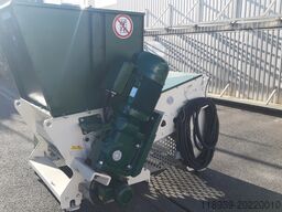 Schuko Hacker/ Zerkleinerungsmaschine ZM 1000-K