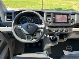 VW CRAFTER 6 SITZER KLIMAAUTO. ACC NAVI KAMERA PDC