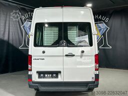 VW CRAFTER 8 SITZER KLIMAAUTO. ACC NAVI KAMERA PDC