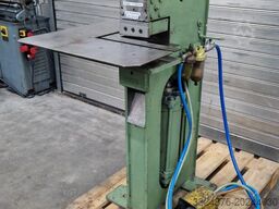 Ausklinkmaschine 