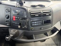 Mercedes-Benz Atego 1223 4x2 Pritsche mit Heckladekran ATLAS