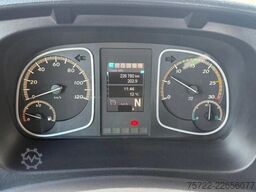 Mercedes-Benz Atego 1223 4x2 Pritsche mit Heckladekran ATLAS
