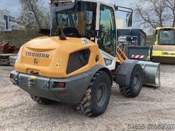 LIEBHERR L506 Compact