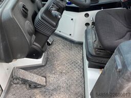 LIEBHERR L506 Compact