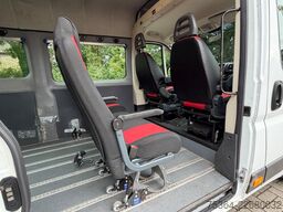 FIAT Ducato 2.3 Multijet Maxi 5 Sitze Rollstullift