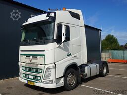 Volvo FH 460 Globetrotter tractor unit