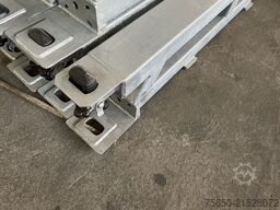 Müller Mitteltal Ausgleichsbock für Satteltieflader incl. Conatinerverschlüssen