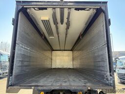 MERCEDES-BENZ ANTOS 2533 L Getränkekoffer 8,20 m LBW 2 T*LENK