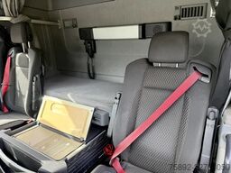 Renault T460 Sleepercab / Euro 6 / 2 x Tank