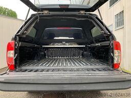 Nissan Navara 4WD 5 posti con HardTop