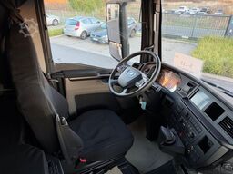 MAN TGX 26.520 6x2-4 LL Abroller Hyva Titanium