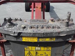 JLG 860SJ