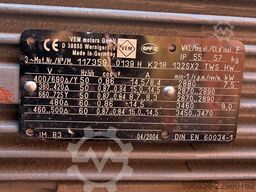 Silnik elektryczny VEM 7,5 kW 2880 obr min 3 fazy 400V Kołnierzowy B3