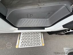 VW Crafter 50 2.0 Tdi ReiseBus 1+16 Sitze Klima Ahk