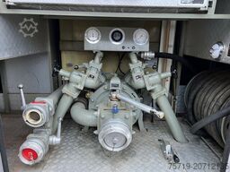 Mercedes-Benz LP 813 4x2 TLF8/18